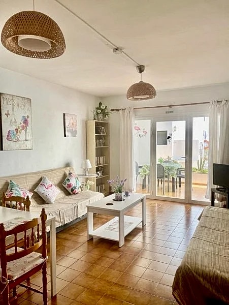 2 bedroom Los Jameos Aparment. Sleeps 4. 2 minute walk from town