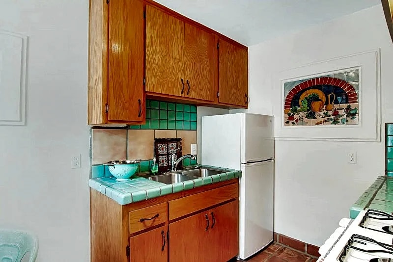 Entire cottage hosted by A.C. in San Diego, California, United States — photo 4