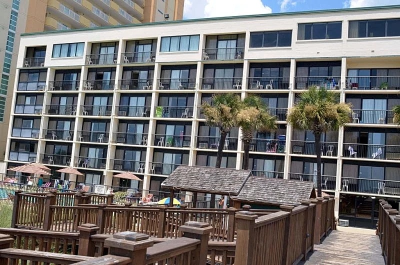 Penthouse Beach/ Ocean Front Unit, 2 Pools, 1mi walk to dwtn/shops in North Myrtle Beach, South Carolina, United States — photo 5