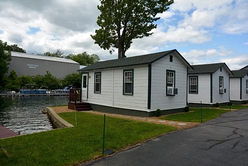 Lakefront Comfort at Cottage #6 with Queen Beds & Channel Views in Laconia, New Hampshire, United States — photo 5