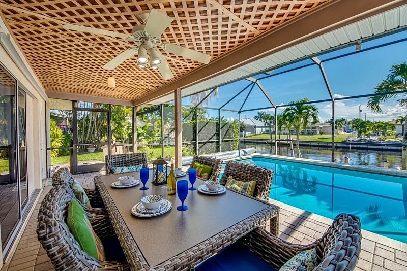 Villa 1 Bright and Sunny, Open Floor Plan, Pool, Hot Tub in Cape Coral, Florida, United States — photo 4