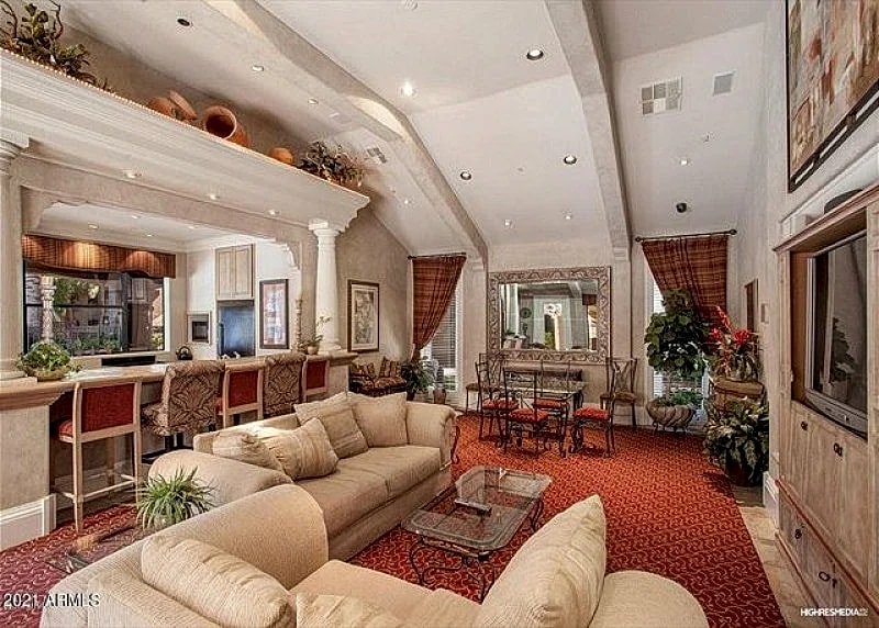 Sought After North Scottsdale 3 Bedroom That Sleeps 8! Pool, Spa, Etc! in Scottsdale, Arizona, United States — photo 3