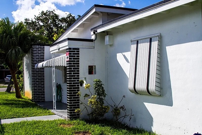 Cozy House with Parking and Big Backyard in Florida, United States — photo 4
