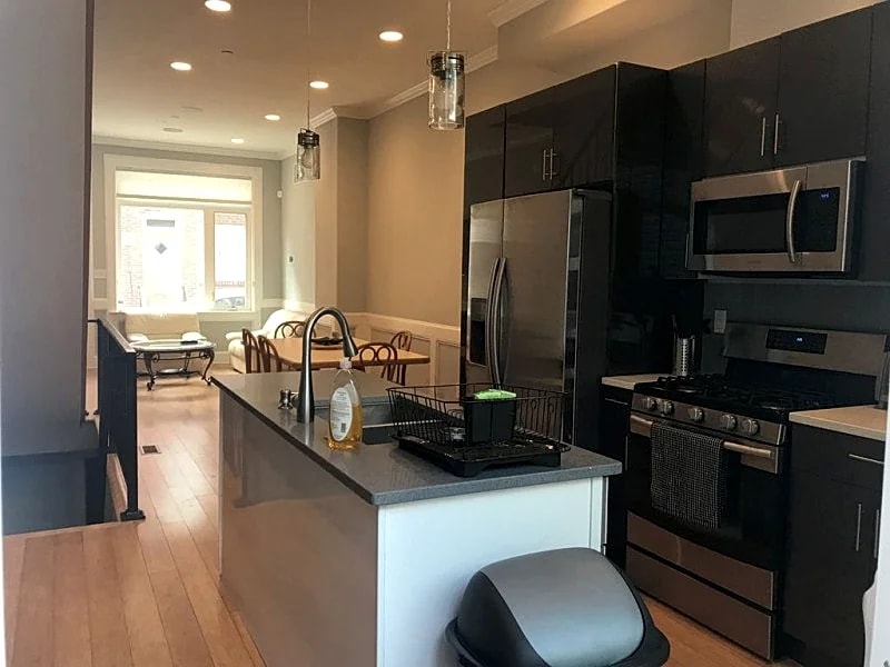Centrally Located Oasis Great for Large Groups or Small