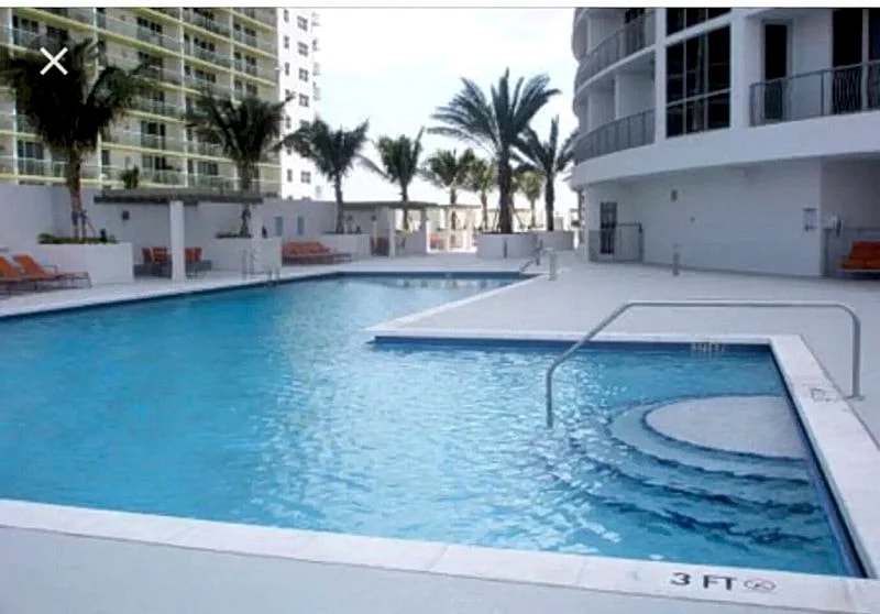 Luxury condo water view in the heart of Miami in Miami, Florida, United States — photo 5