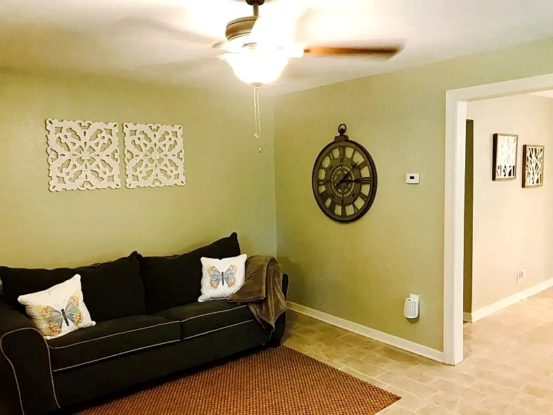 White Owl Getaway-Charming Seasonal Rental in Fleming Island, Florida, United States — photo 4