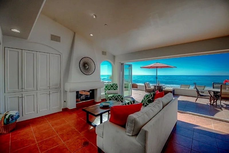 Beautiful Immaculate Oceanfront Home on Private Beach (Sleeps 10) in Dana Point, California, United States — photo 5
