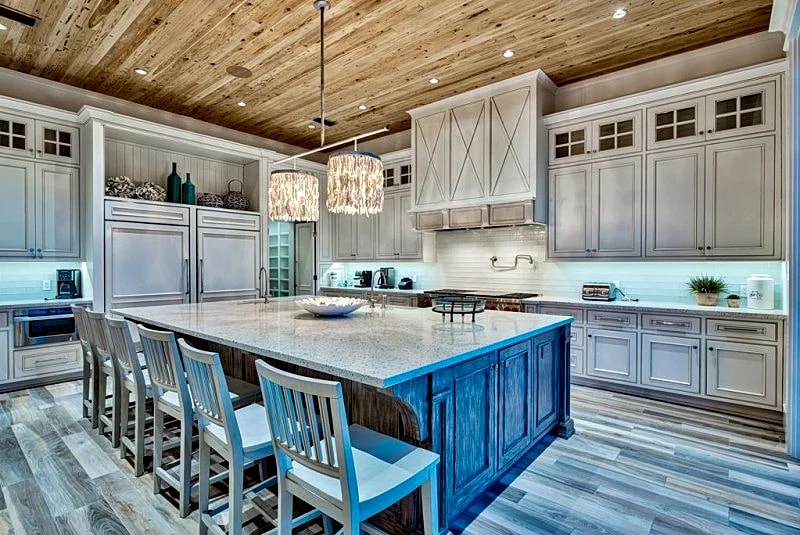 4 Full Stories Of Luxury Steps From The Private Beach in Destin, Florida, United States — photo 4