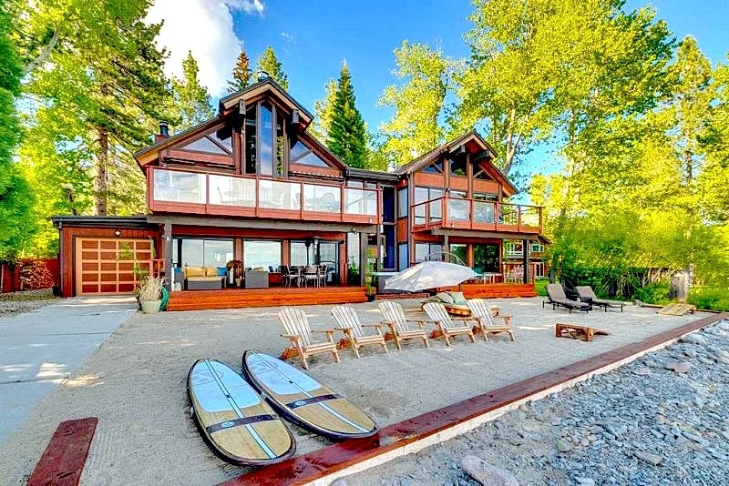 Lake Front Retreat With Your Private Beach & Hot Tub in Tahoe Vista, California, United States — photo 2