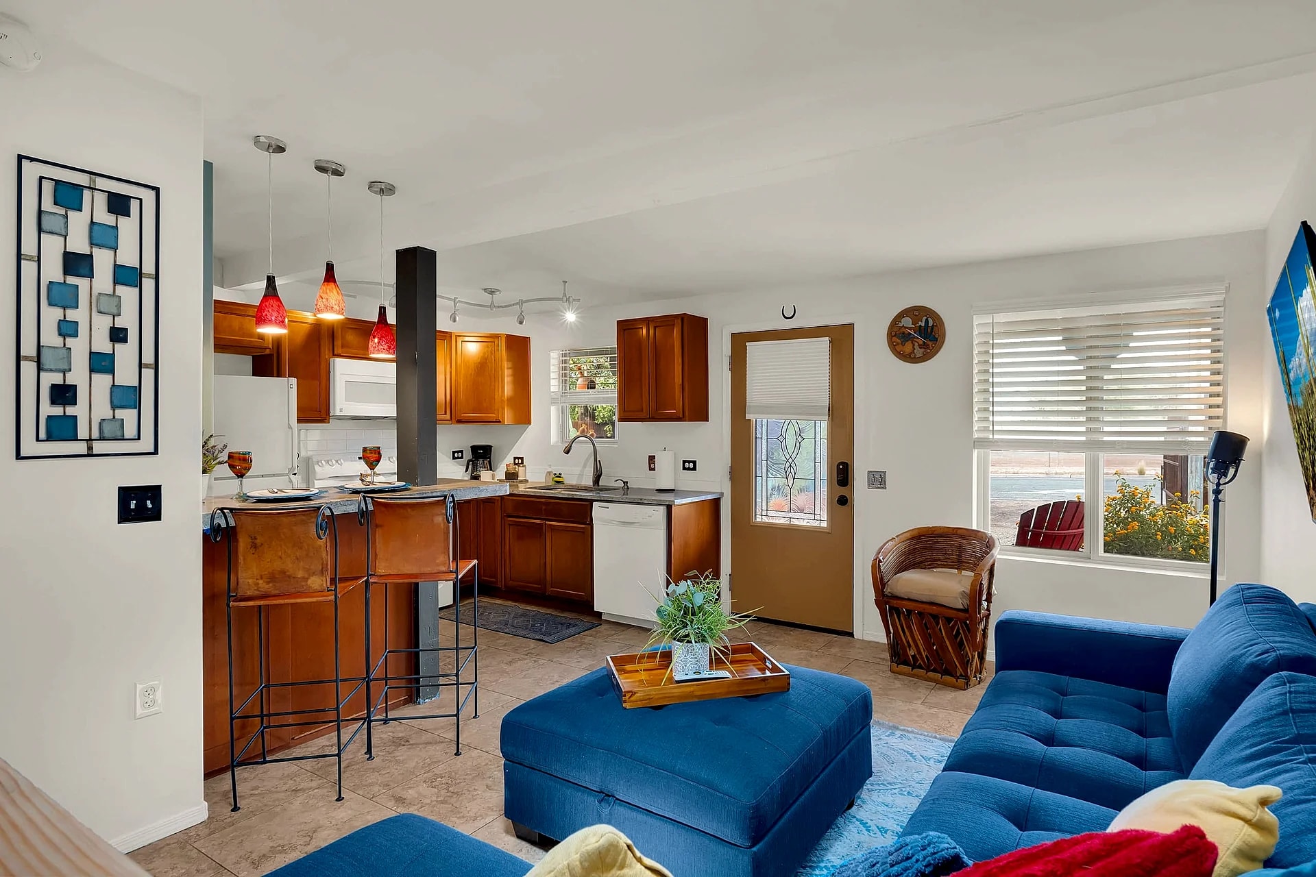 The Tucsonan Style Casita, Fully fenced & Pet Friendly!