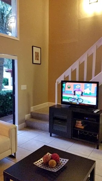 Beautiful Lakefront Villa - 5 Minutes to the Attractions! in Orlando, Florida, United States — photo 4