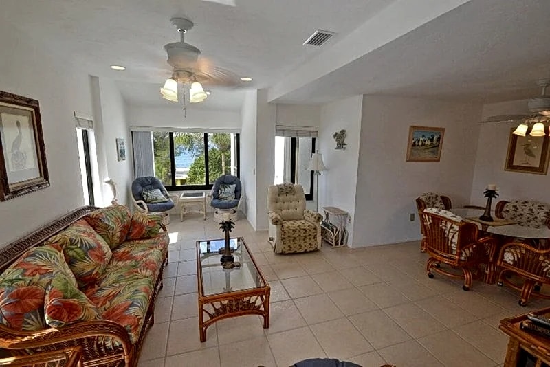 Charming Two-Story Condo in Englewood with Gulf Views and Roof Deck in Englewood, Florida, United States — photo 4