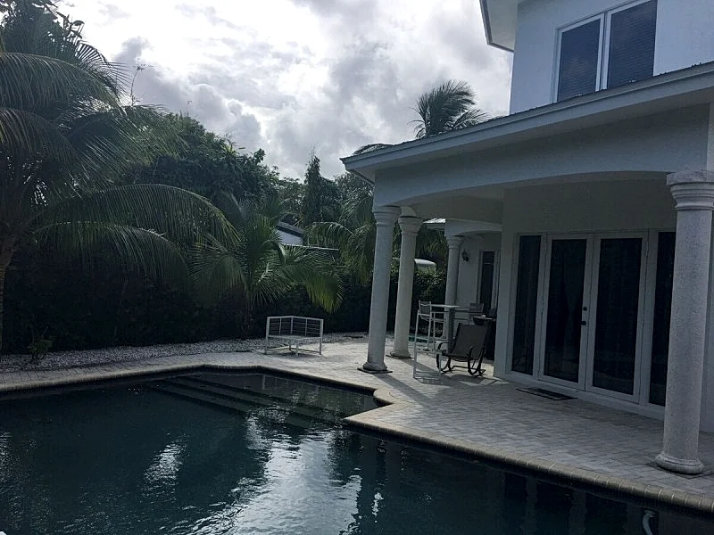 Wow! Key West Style 4 Bedroom 3 Bath , Heated Pool, Downtown, Walk to Beach in Boca Raton, Florida, United States — photo 2