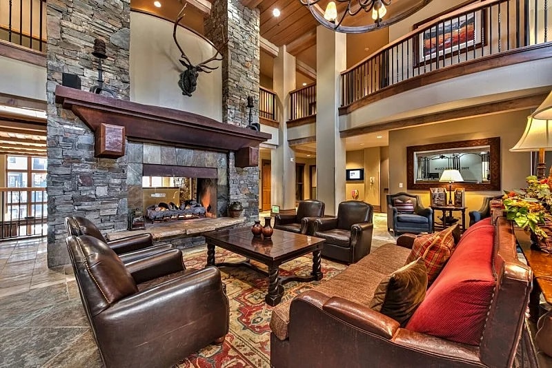 Large 4 Bedroom Ski-in/Out, Sleeps 12, Vaulted Ceilings, Pool, Hot Tub MC12A in Park City, Utah, United States — photo 3