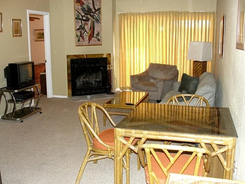 New Orleans 2 Bedroom, 2 Bath Half Duplex