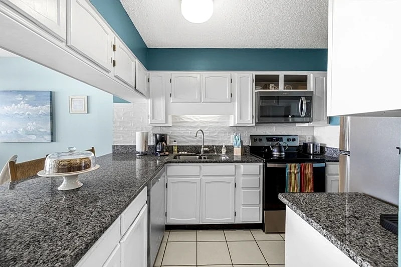 Beautiful Ocean Front 5th Flr Condo in North Myrtle Beach, South Carolina, United States — photo 5