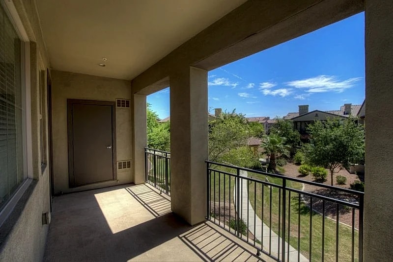 Luxury Fulton Ranch Townhouse - 2bed/2 bath - New Remodel in Chandler, Arizona, United States — photo 2