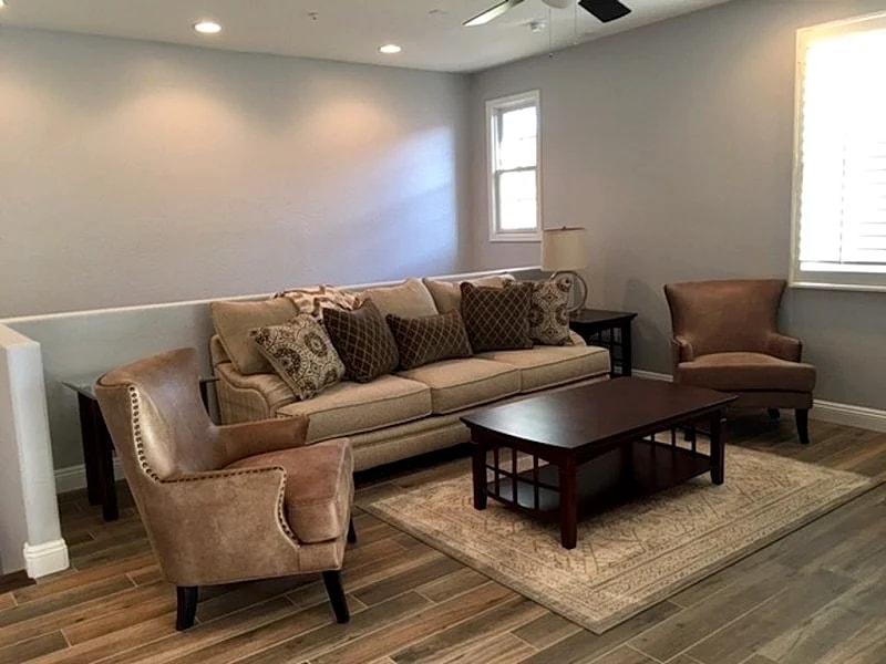 New Remodeled Townhouse - Furnished 3BR/2BA - Gilbert - Near SanTan Village Mall in Gilbert, Arizona, United States — photo 3