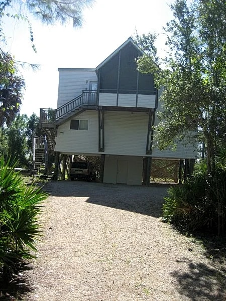 DISCOUNT HOLIDAY RATE For December and Januuary Plantation, cross street beach! in Saint George Island, Florida, United States — photo 5