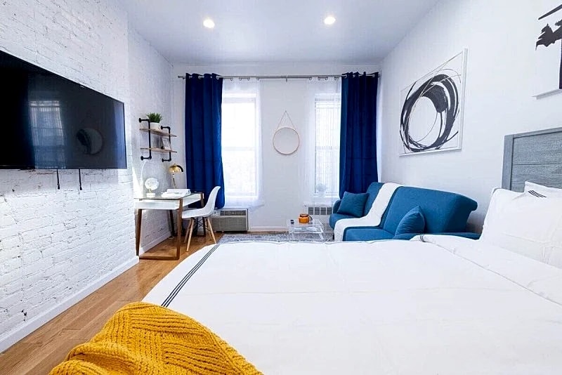 26-4A New Studio prime 20's W/D Shared Courtyard in New York City, New York, United States — photo 2