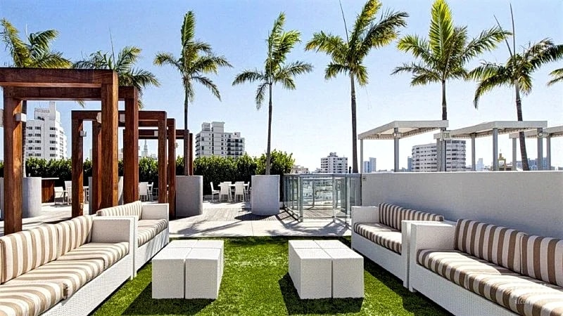 Wyndham Santa Barbara Pompano Beach Front Resort