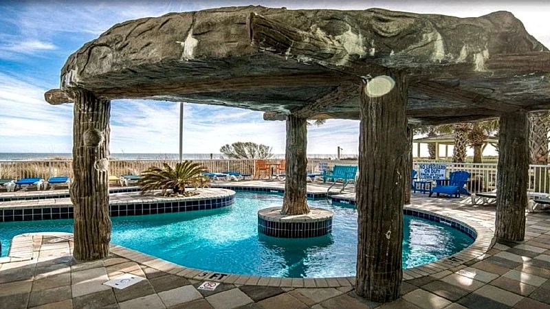 Wyndham Towers on the Grove North Myrtle Beach in North Myrtle Beach, South Carolina, United States — photo 3