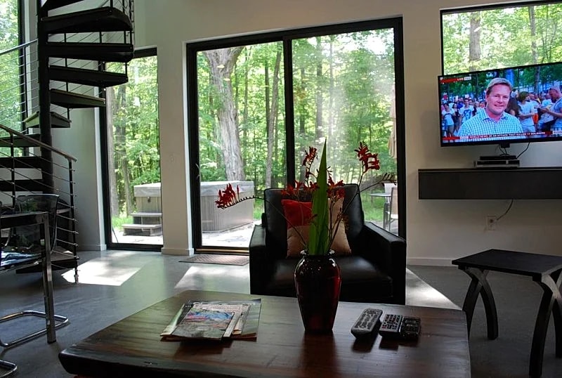 Privacy & Luxury @ Heart of Woodstock w/ Hot Tub in Woodstock, New York, United States — photo 3
