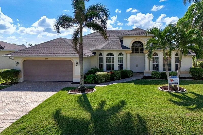 CCVS - Villa Tuscany - Sunny South-Facing Retreat with Pool & Canal Views in Cape Coral in Cape Coral, Florida, United States — photo 3