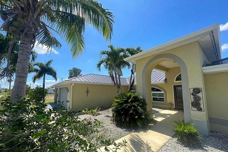 CCVS - Villa Conny - South-Facing Dream Villa with Pool & Lake Views in Cape Coral in Cape Coral, Florida, United States — photo 3
