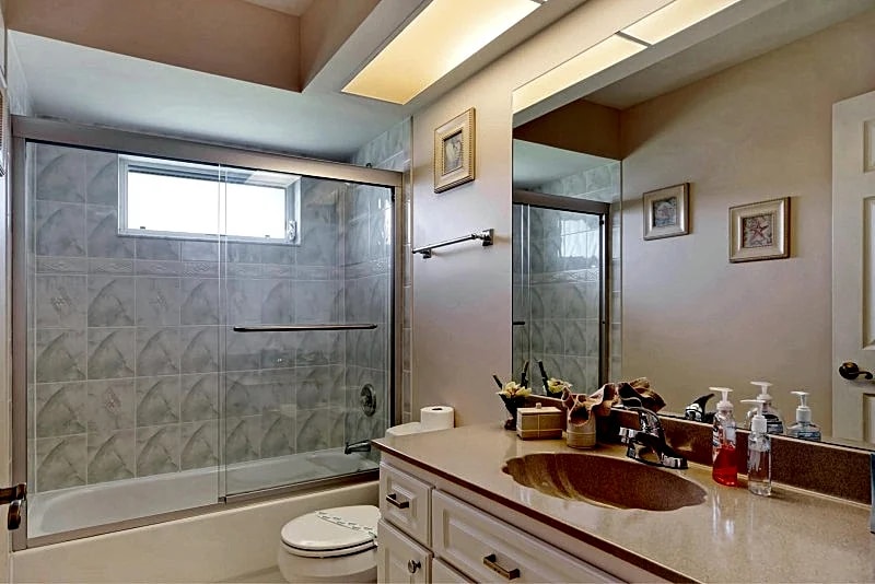 CCVS - Villa Soluna: Canal-Side Retreat with Pool, Billiards & Sun Deck in Cape Coral