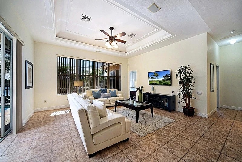 CCVS - Villa Coconut Cove: Canalfront Retreat with Pool, Spa & Pool Table in Cape Coral in Cape Coral, Florida, United States — photo 5