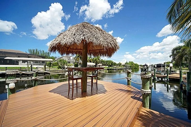 CCVS - Villa Tropicana: Tropical Canalfront Retreat with Heated Pool in Cape Coral in Cape Coral, Florida, United States — photo 4