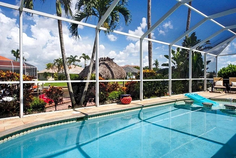 CCVS - Villa Blue Water - Luxury Waterfront Villa with Saltwater Pool & Sun Decks in Cape Coral, Florida, United States — photo 5