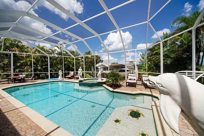 CCVS - Villa Beach Tower - New York-Style Retreat with Pool & Jacuzzi in Cape Coral in Cape Coral, Florida, United States — photo 4