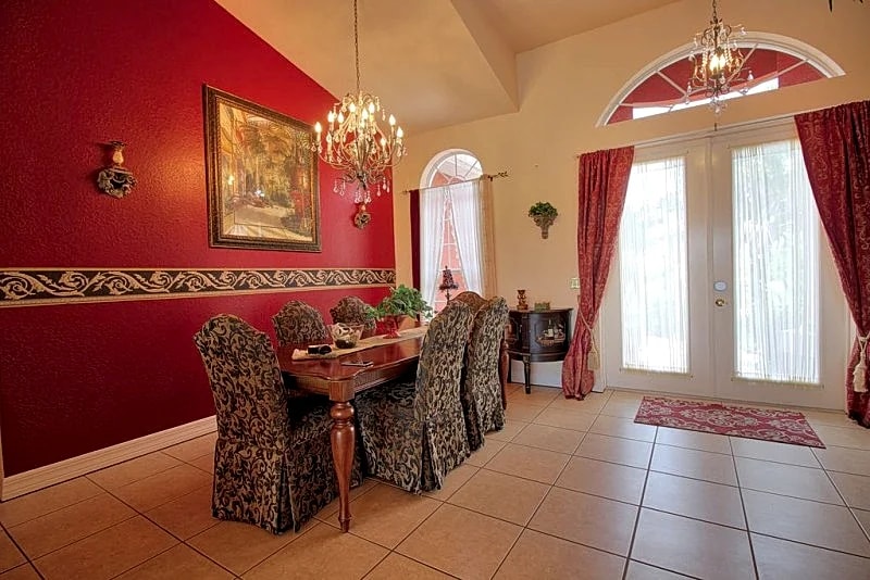 Villa at lakefront with salt water pool for dreaming, south side - Wifi Internet in Cape Coral, Florida, United States — photo 3