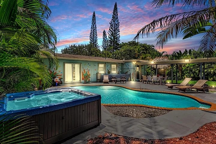 Beautiful Private Resort Home.7 bedrooms 5 bath