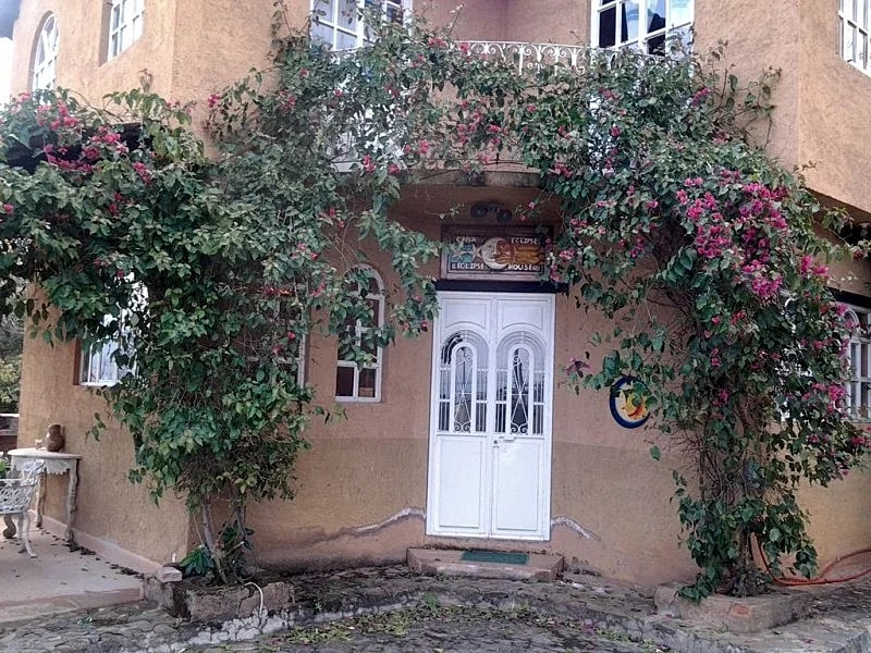 Eclipse House / Casa Eclipse in Tzintzuntzan, Michoacan, Mexico — photo 2