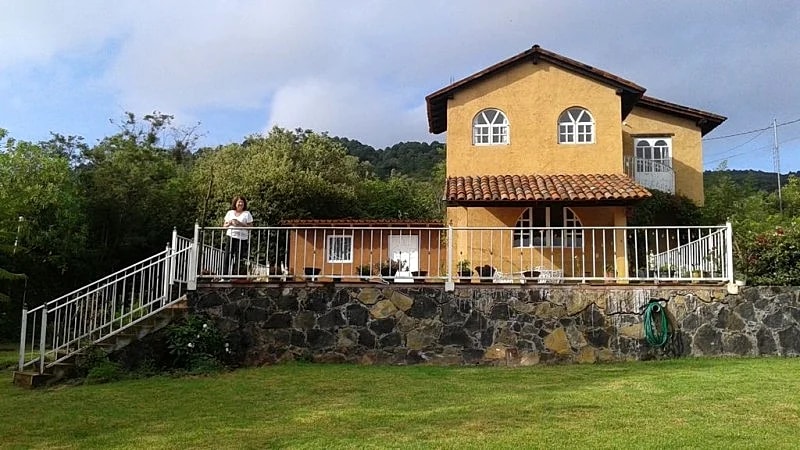 Eclipse House / Casa Eclipse in Tzintzuntzan, Michoacan, Mexico — photo 1