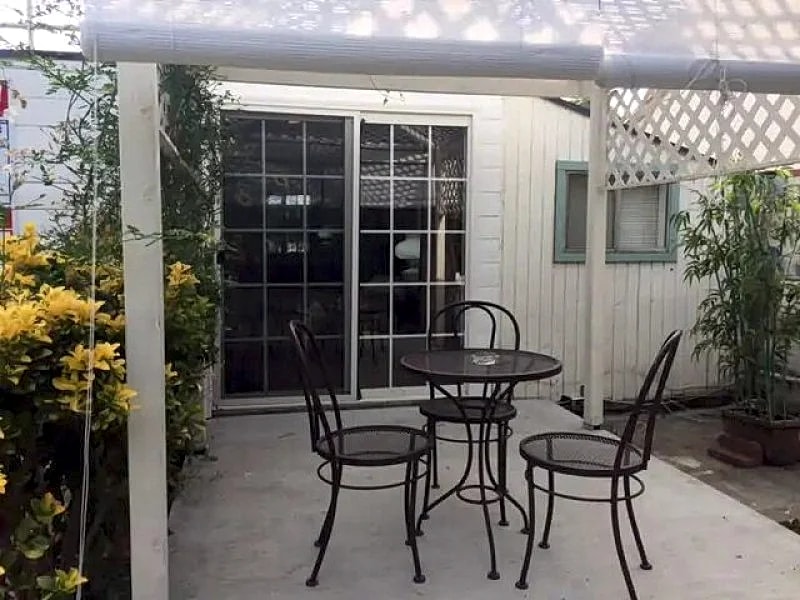 Lovely Room w/ Pool in Los Angeles, California, United States — photo 5