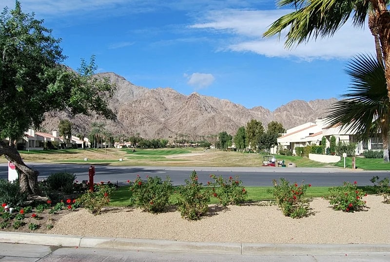 3 Bedroom 2 bath La Quinta Luxury Vacation home | Reynen Luxury Homes in La Quinta, California, United States — photo 5