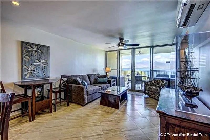 Royal Mauian 605 - Ocean View Condo, Newly Remodeled and Upgraded in Kihei, Hawaii, United States — photo 5