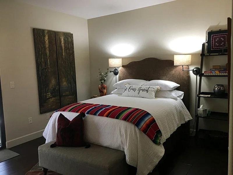 Calm, Comfortable & Serene, Close to all Valley events. in Carefree, Arizona, United States — photo 5