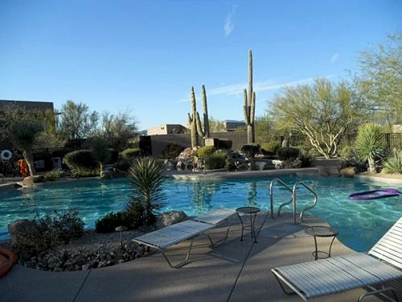 Calm, Comfortable & Serene, Close to all Valley events. in Carefree, Arizona, United States — photo 2