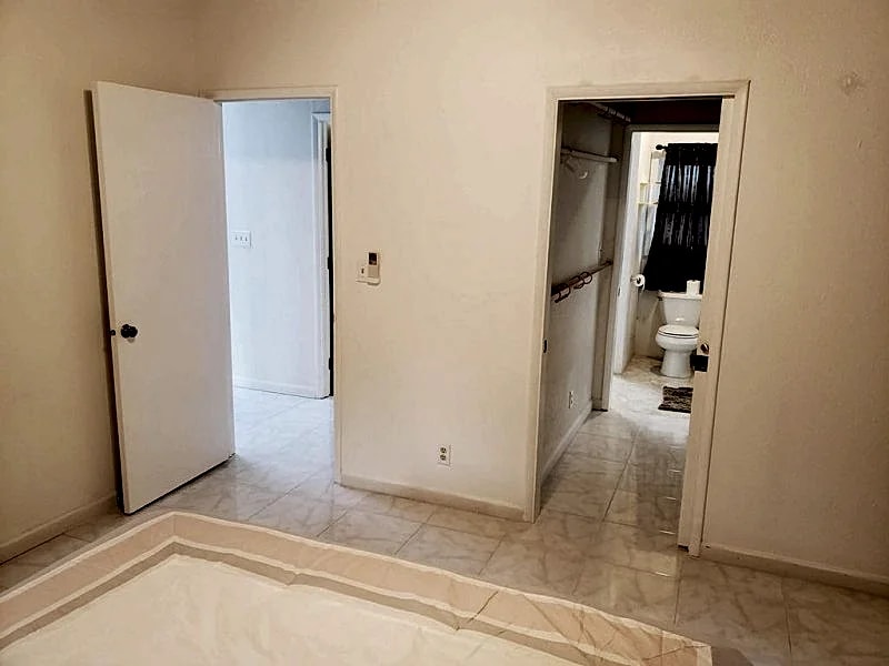 Kahala Valley 2Bed Cottage, Sleeps 6, Quiet backyard w/ peekaboo views in Honolulu, Hawaii, United States — photo 4