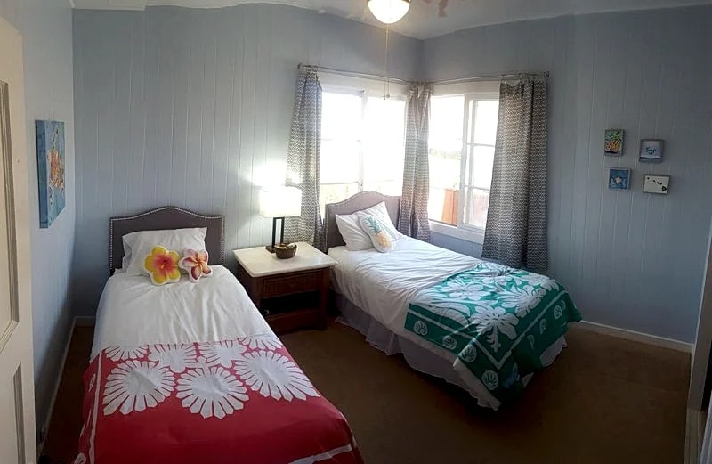 Great Family House, Sleeps 6. Comes w/ Beach Bikes, boogie boards, & much more in Kailua, Hawaii, United States — photo 3