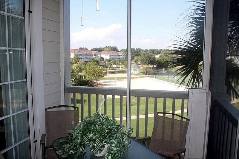 Barefoot- Ironwood - VERY CLEAN 2nd floor END UNIT next to pool. in North Myrtle Beach, South Carolina, United States — photo 2