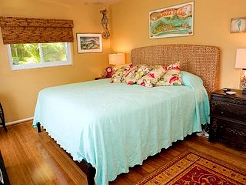 Anna Maria Island Stunning Waterfront Home in Holmes Beach, Florida, United States — photo 3