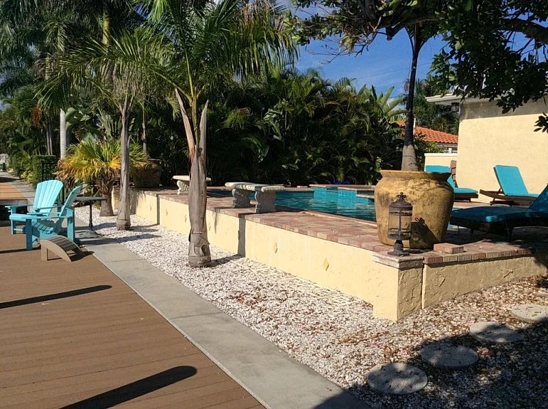 Anna Maria Island Stunning Waterfront Home in Holmes Beach, Florida, United States — photo 5