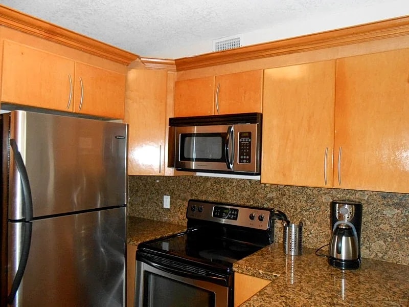 Ocean View In Hollywood Florida 2B/2B in Hollywood, Florida, United States — photo 5