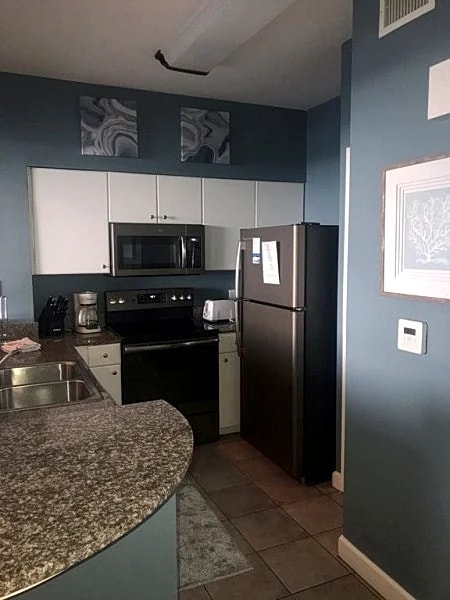 Shore Therapy 418! Views of lagoon pool and gulf . Same floor reserved parking in Panama City Beach, Florida, United States — photo 5